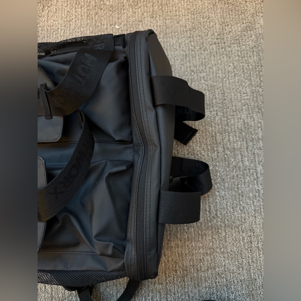 Yoga/Gym Backpack - Picture 4 of 6